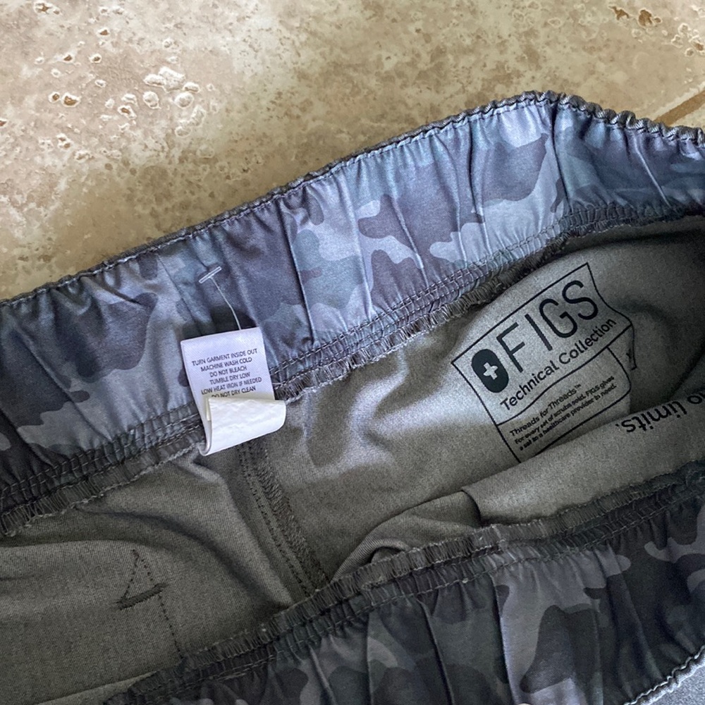 Figs XL scrub pants